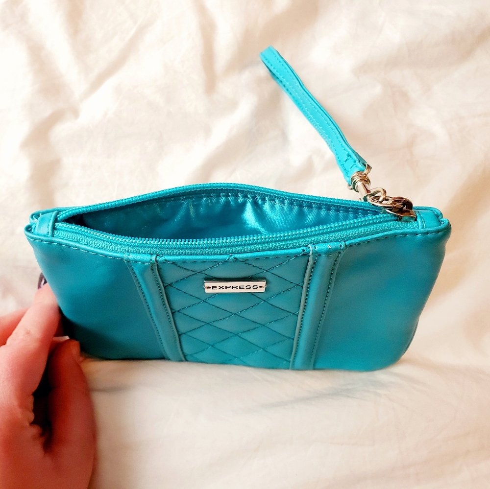 Express Clutch - Picture 3 of 3